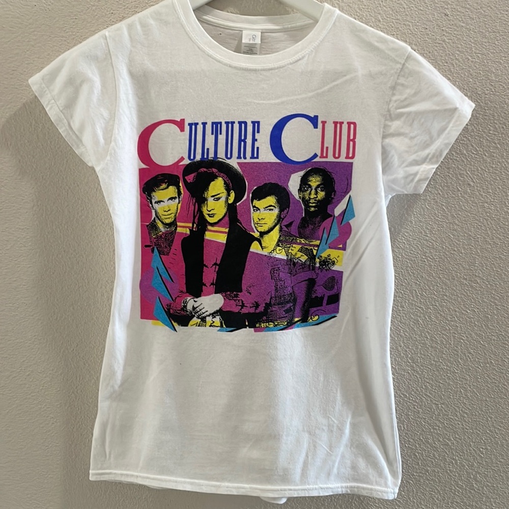 Women’s white culture club T-shirt